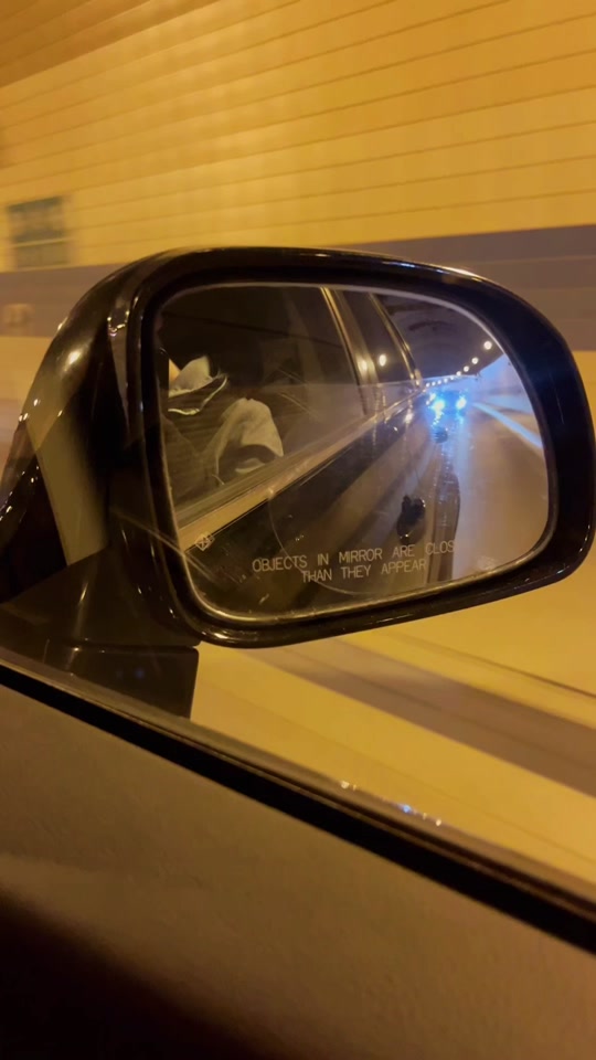 Náhled nočního automotive TikTok videa